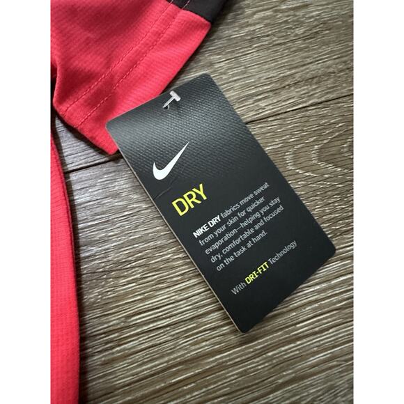 Nike Boys XS (4) Red Dri-FIT Shirt NWT - Picture 2 of 4